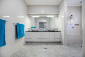 apartment-bathroom-cabinet-2775319 (1)